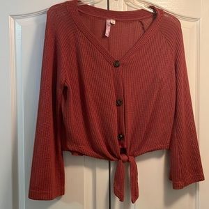 Women’s buttoned sweater with front tie